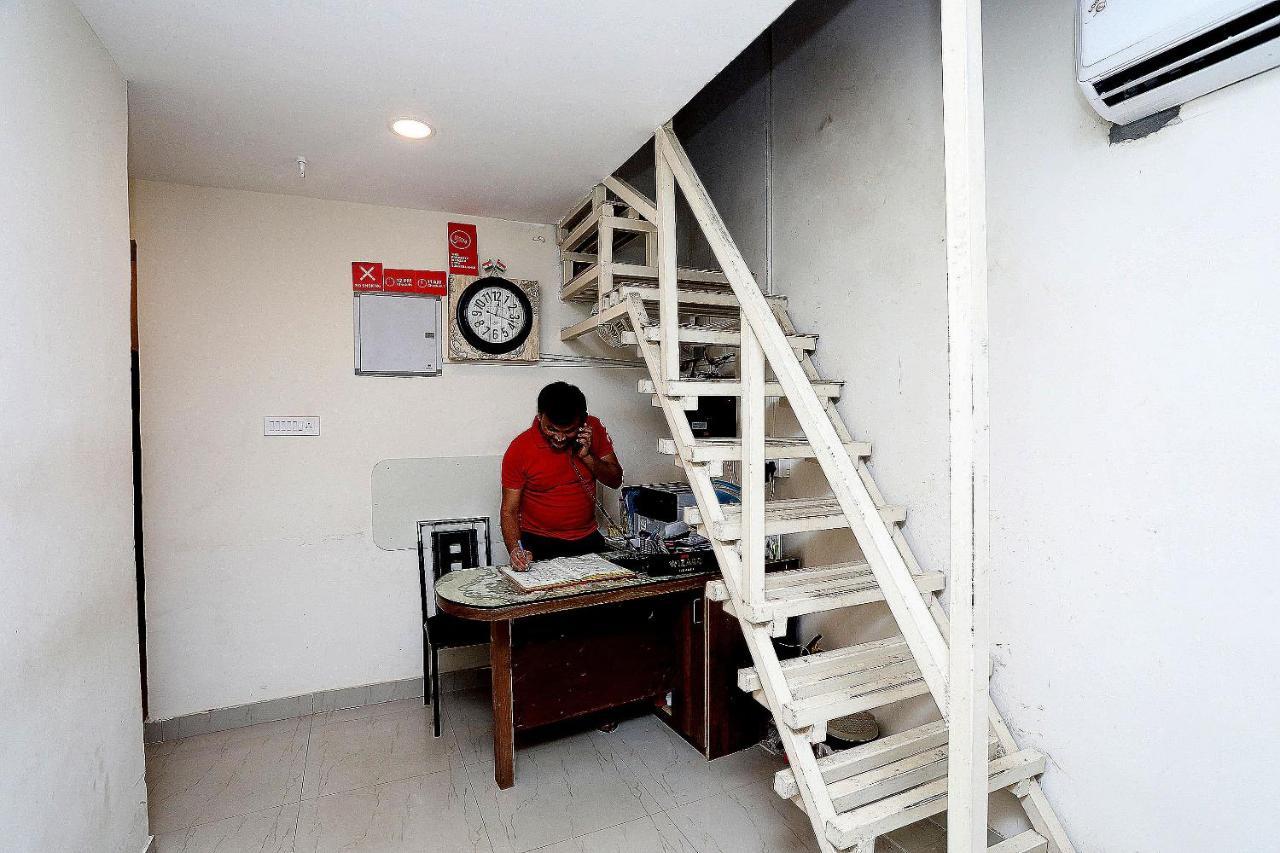 Flagship 13641 Elgin Terrace Hotel Alipur  Bagian luar foto